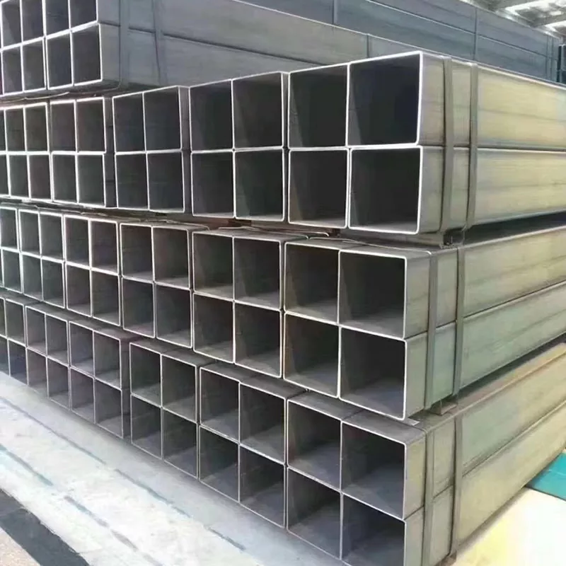 Düz yarıqlı qara düzbucaqlı boru