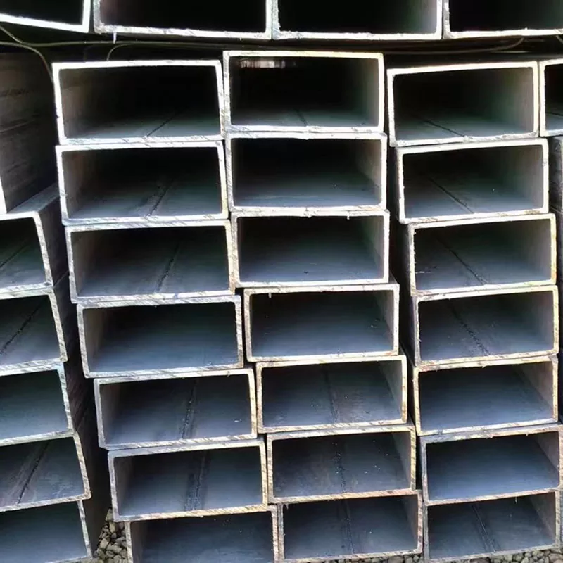 İncə Divarlı Qara Düzbucaqlı Boru